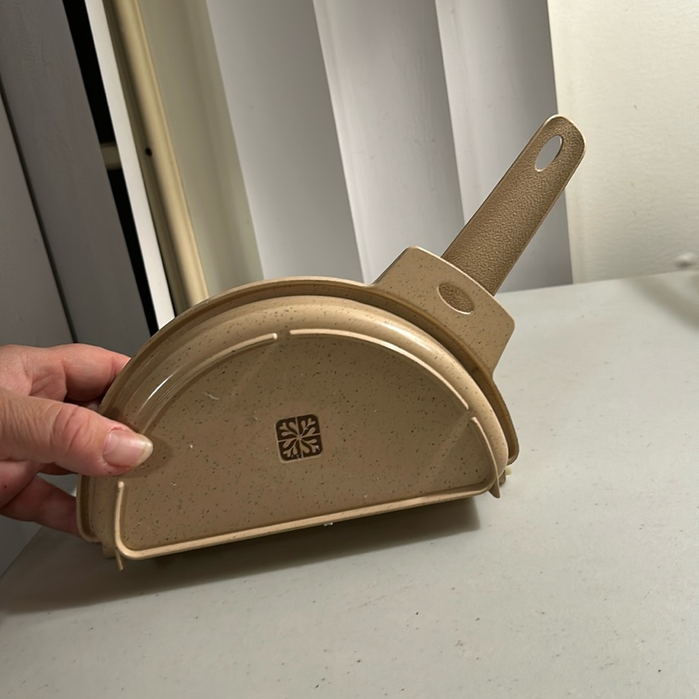 Vintage Littonware Omelette Maker Egg Food Kitchenware Accessory Microwave